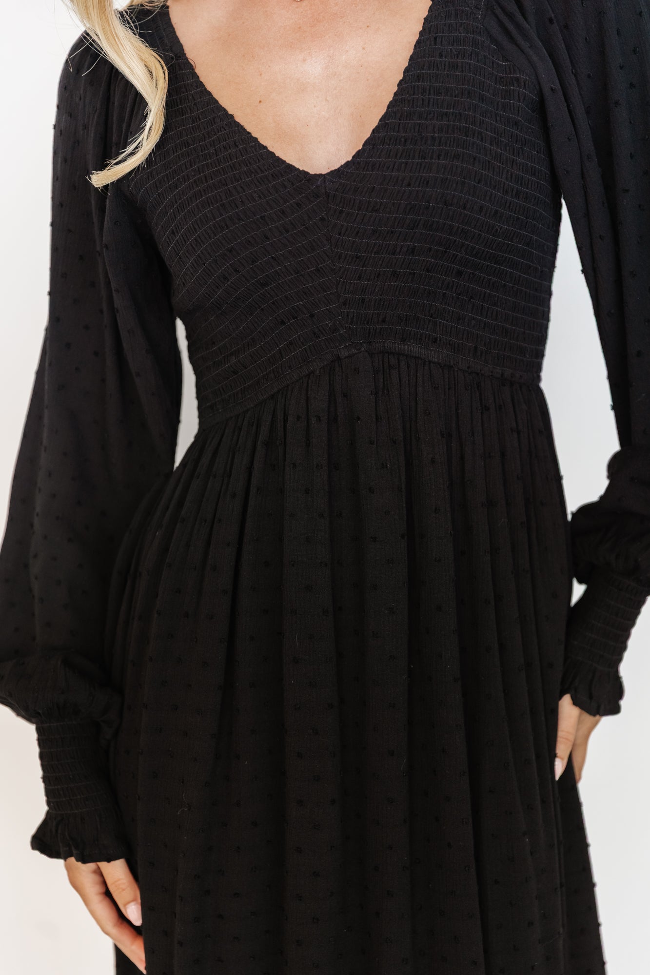 Lainey Smocked Dotted Midi Dress | Black
