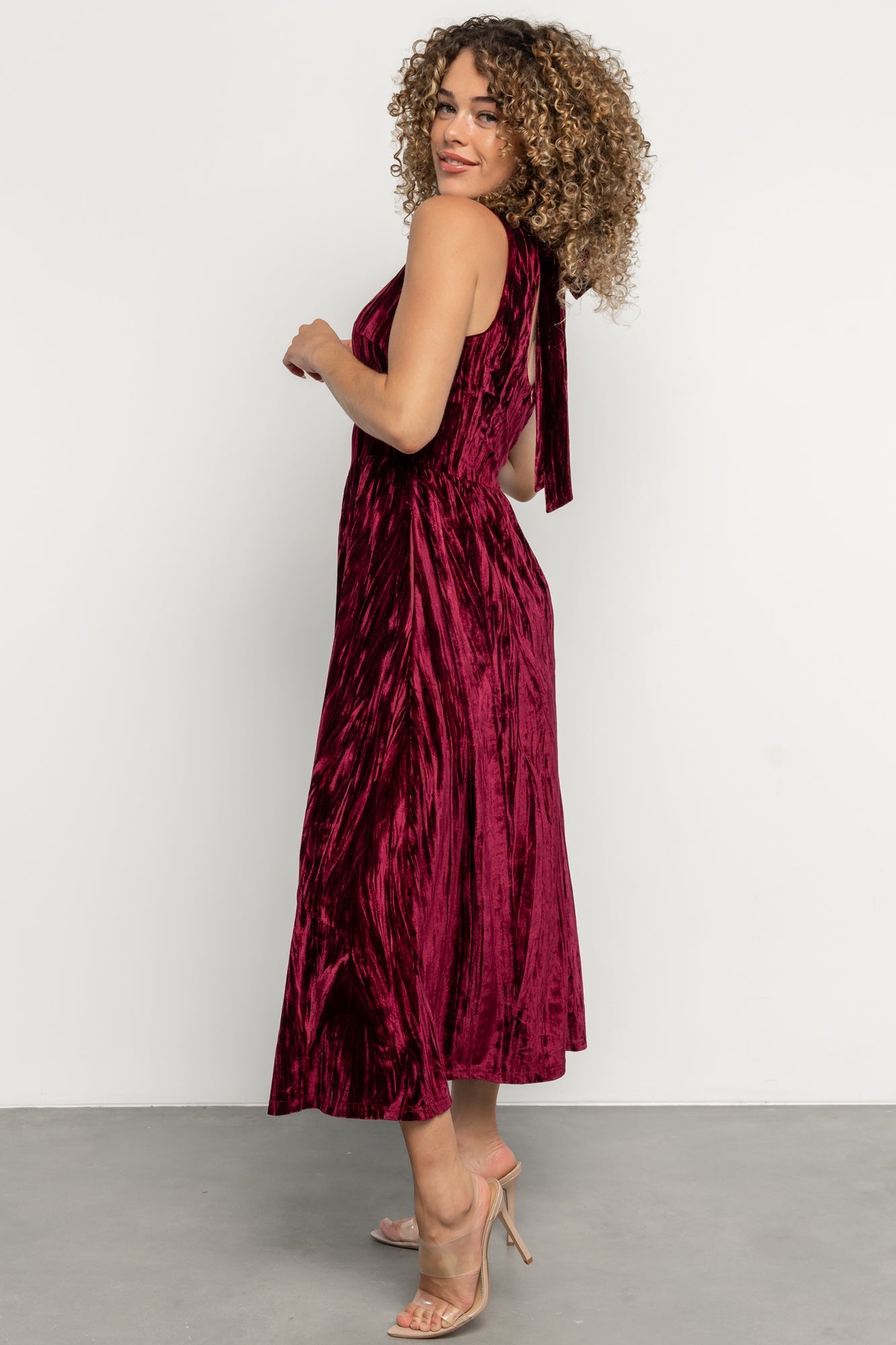Octavia Velvet Midi Dress | Cranberry