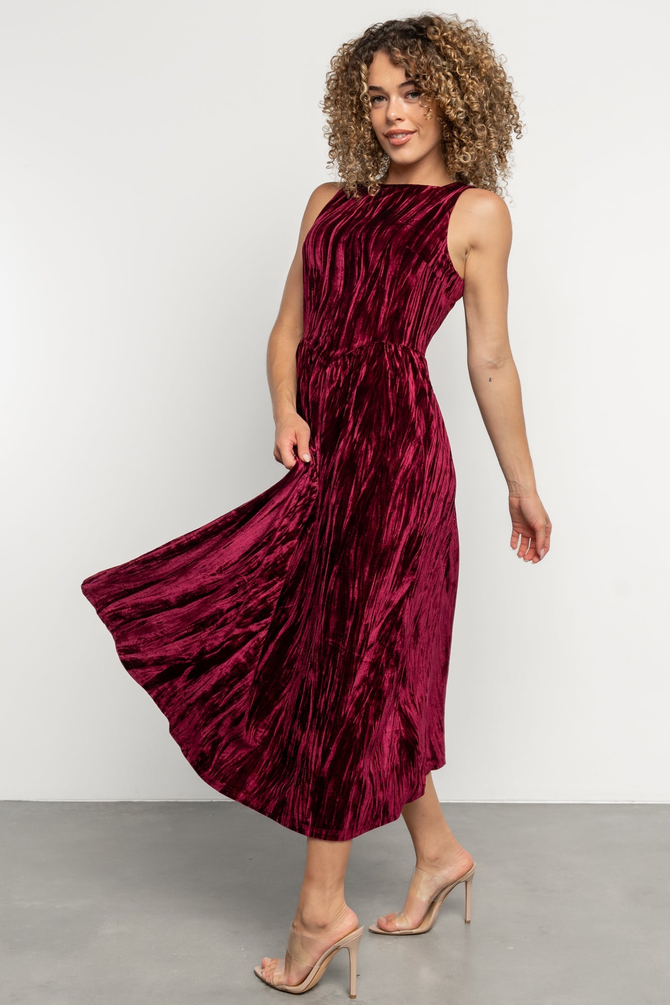 Octavia Velvet Midi Dress | Cranberry
