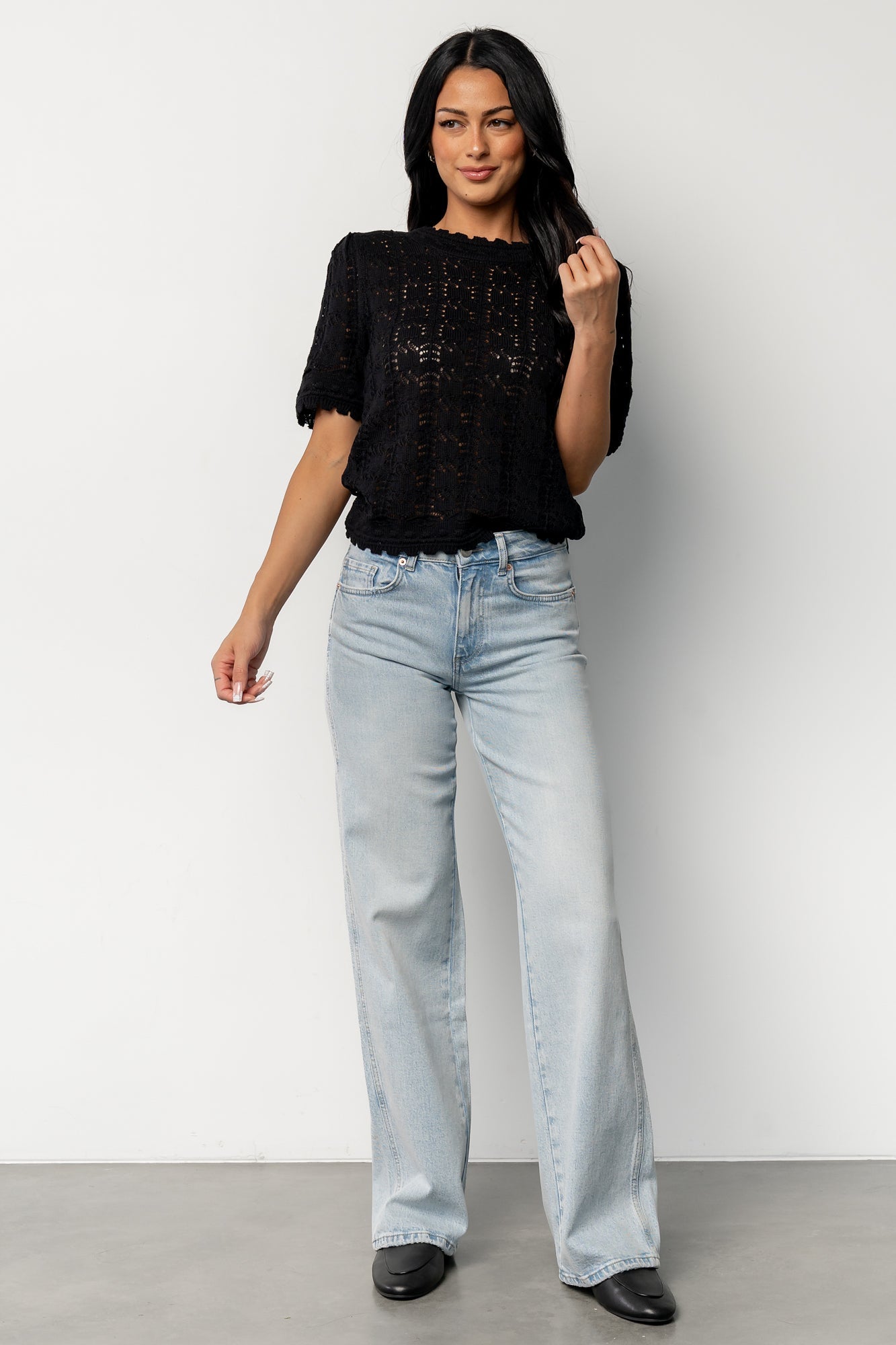 Riley Mid Rise Relaxed Fit Jeans | Light Wash