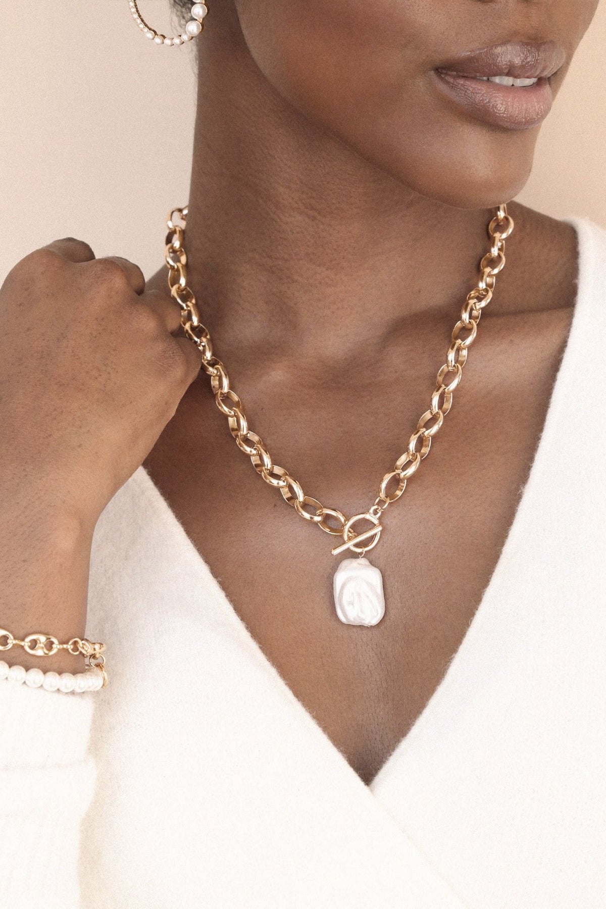 Edge of Water Pearl Pendant Necklace